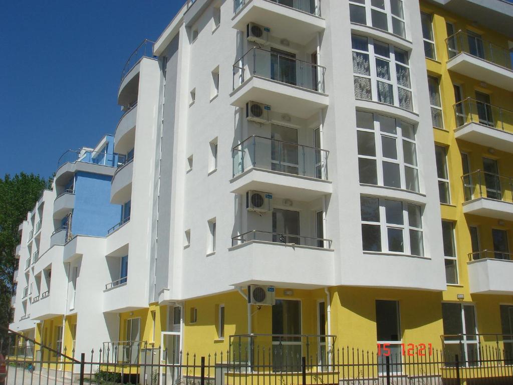Sofia Apartments In Sunny Residence Солнечный берег Экстерьер фото