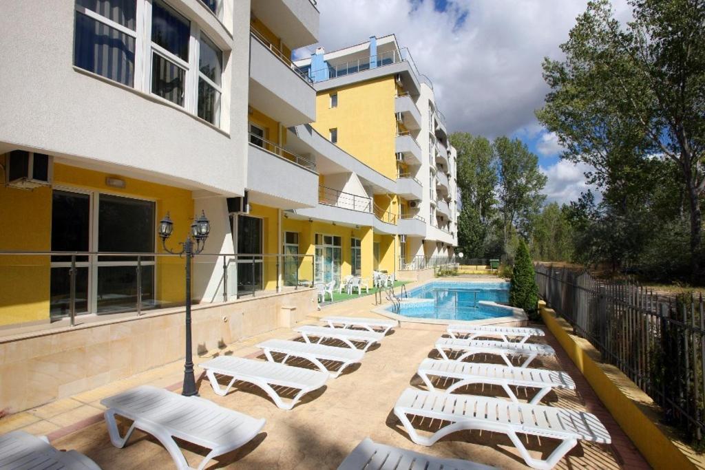 Sofia Apartments In Sunny Residence Солнечный берег Экстерьер фото